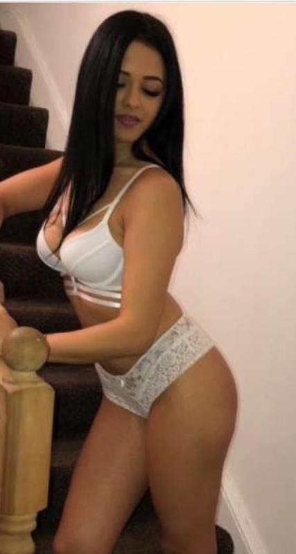 Escort 3899952631