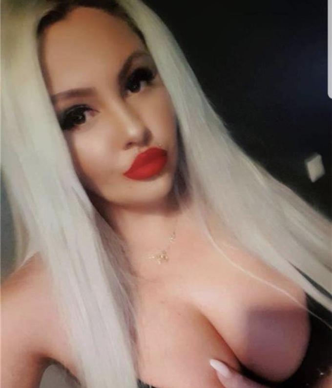 Escort 3886515060