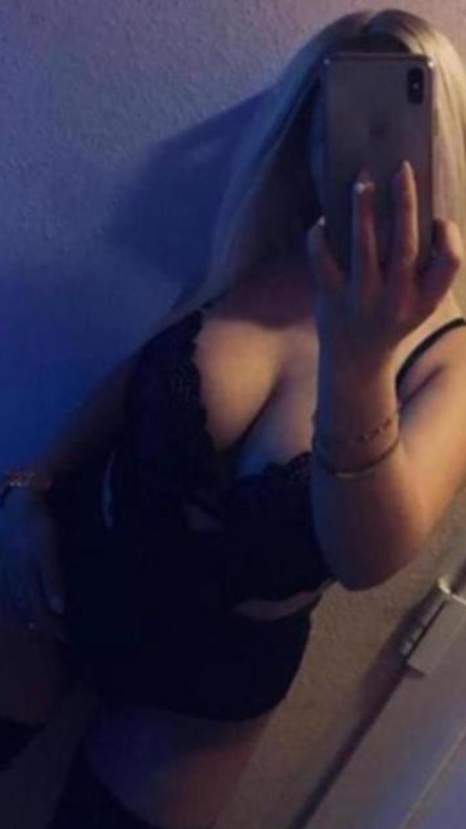 Escort 3472653599