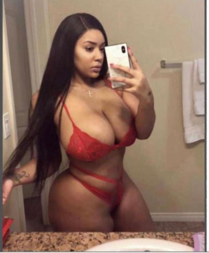 Escort 3289638143