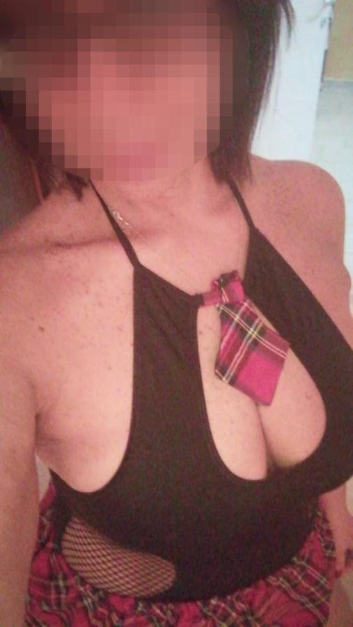 Escort 3289594528