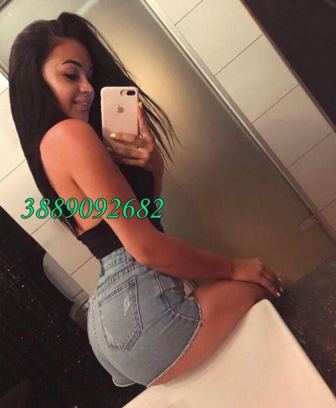 Escort 3889092682