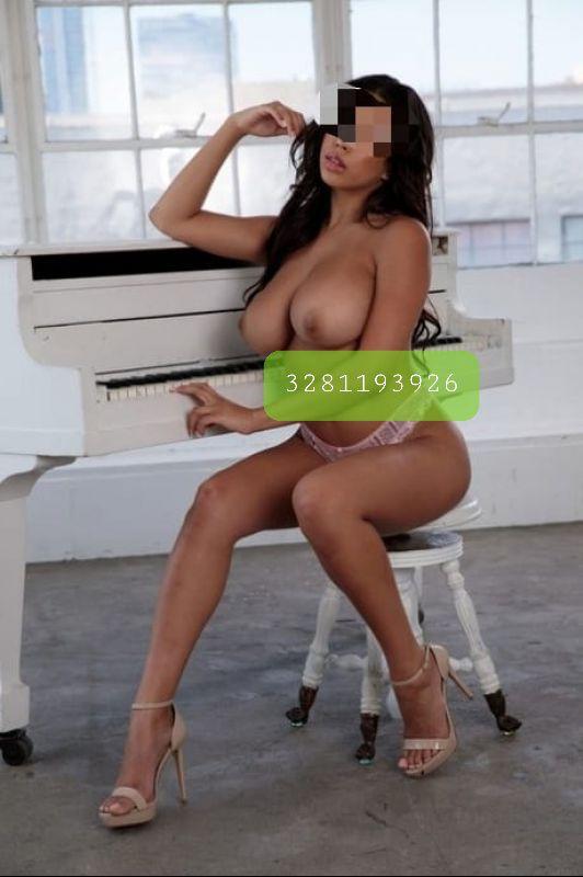 Escort 3281193926